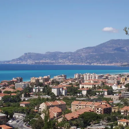 Villa Gaia - Luxury Villa, Pool & Wellness Rooms-2